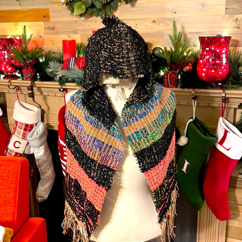 One size hooded scarf